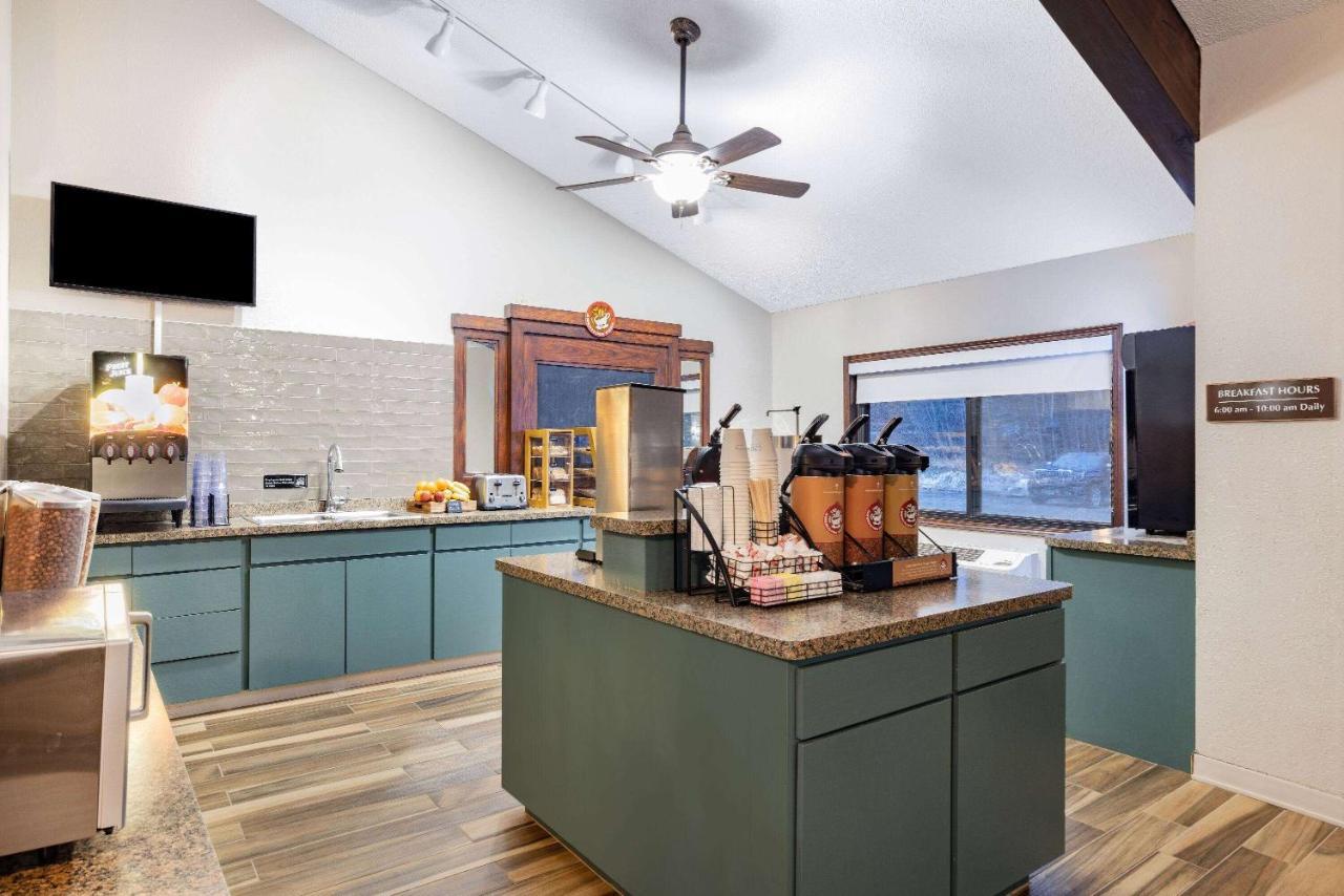 Americinn By Wyndham Duluth South Proctor Black Woods Event Ctr Екстериор снимка